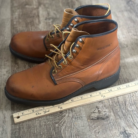 Wolverine Brown Leather Men\'s Boots, oil proof, rare find, excellent boots main image 4